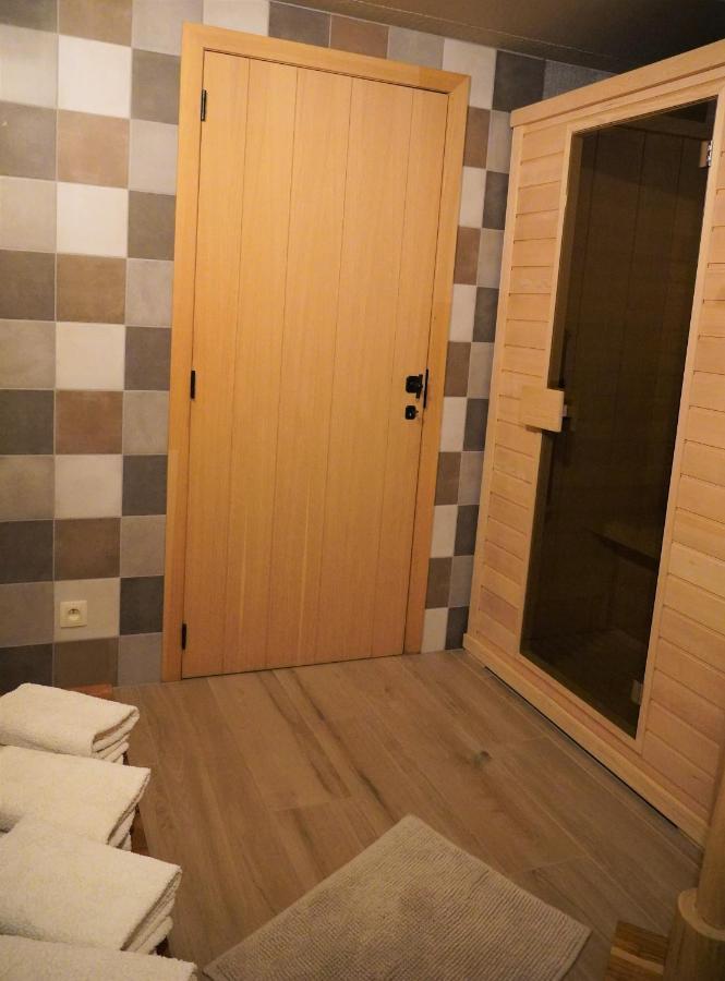 Petite perle en Haute Ardenne avec vue sur la vallée, cabine infra-rouge et bain balnéo Lierneux Exterior foto